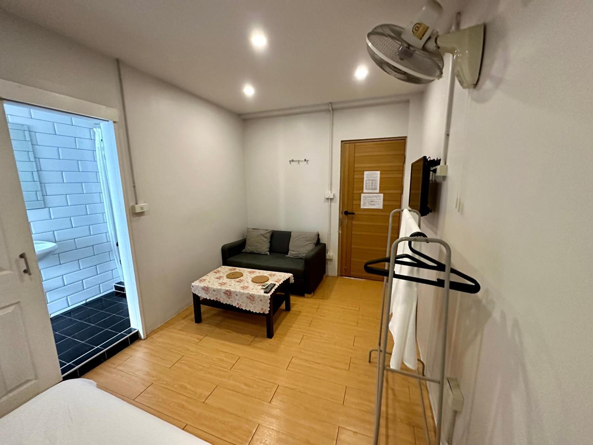 The Cute Silom Hostel 曼谷 外观 照片
